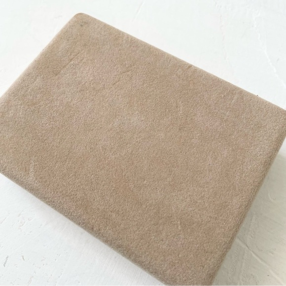 Nude Vintage Earrings Box Vintage Necklace Velvet Case Jewerly Box Neutral Taupe - Picture 9 of 10